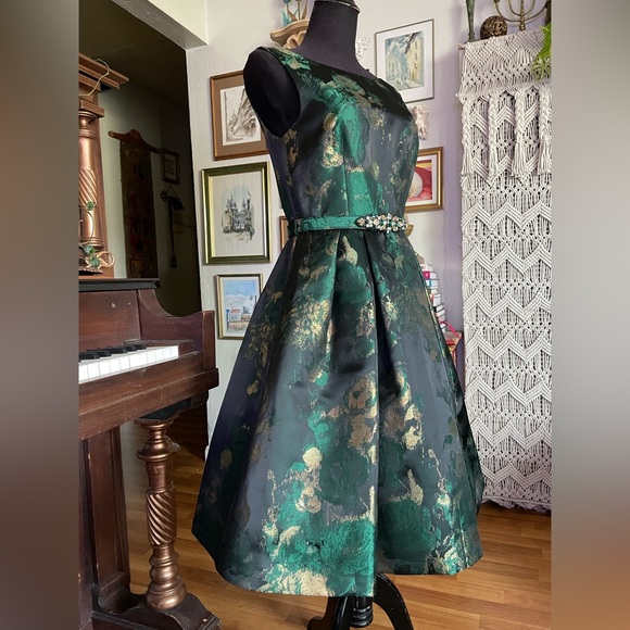 Eliza J Green and Gold Floral Midi Dress - Picture 4 of 10